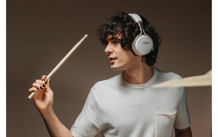 Produktbild Zildjian Over-Ear-Kopfhörer ALCHEM-E Perfect Tune Beige (ANC, 45 h, Kabelgebunden, Kabellos)