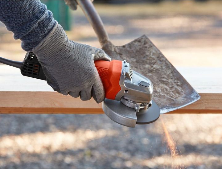 Produktbild Black & Decker Winkelschleifer BEG110 mit Zusatzhandgriff (115 mm)