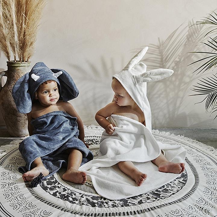 Actual product image Elodie Vanilla White Bunny (80 x 80 cm)