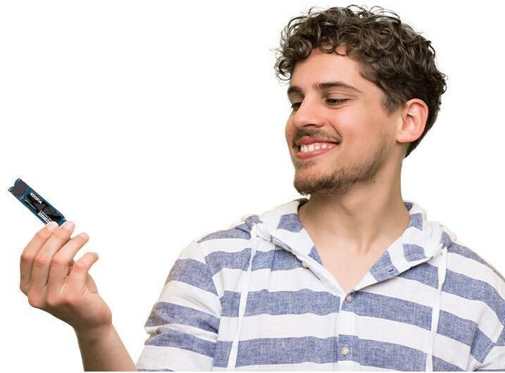 Actual product image Kioxia EXCERIA BASIC NVMe 1TB M.2 2280 PCIe 4.0 LSF10Z001T8 (1000 GB, M.2, M.2 2280)