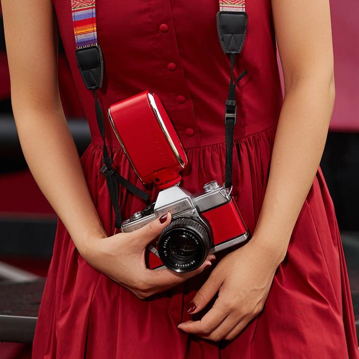 Immagine prodotto Godox Retro Lux Senior Rosso (Macroflash, Canon, Fujifilm, Nikon, Olympus, Pentax, Sony)