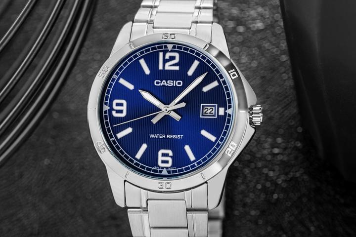 Produktbild Casio Standard (Analoguhr, 30 mm)