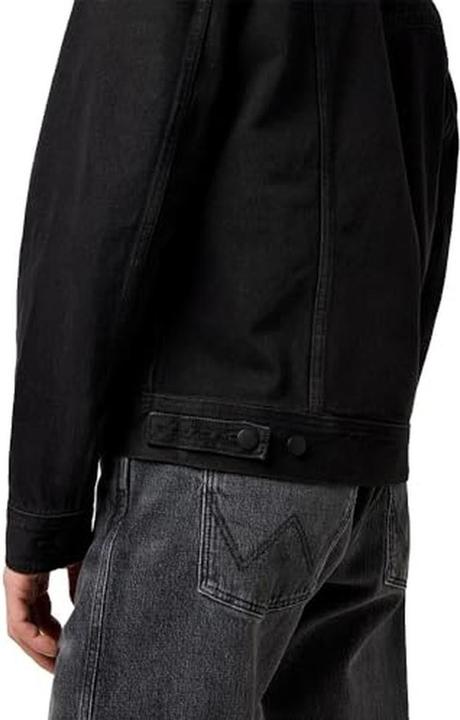 Actual product image Wrangler Classic Denim Jacket, Machine Washable, Regular Fit (M)