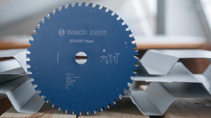 Actual product image Bosch Professional Zubehör Circular saw blade Expert for Steel, 210 x 30 x 2.0 mm, 48