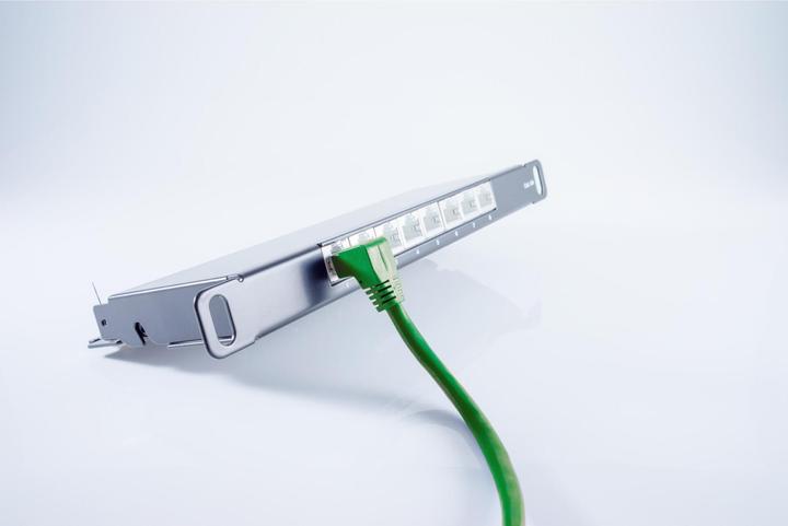 Produktbild Shiverpeaks S/CONN maximum connectivity Netzwerkkabel-Patchkabel, cat 6, S/FTP, PIMF, Winkel-gerade, grün, 2,0m (2 m)