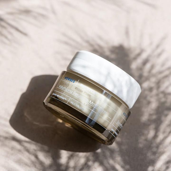 Produktbild Korres White Pine Meno Reverse™ Volumizing Serum-in-Moisturizer (40 ml)