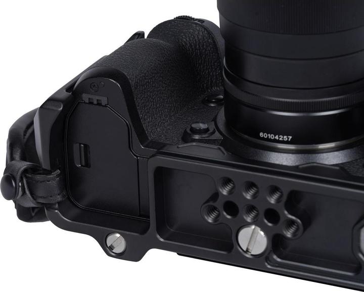 Actual product image Sirui SC-X-H2/H2S Camera Cage for Fujifilm X-H2/X-H2S (Metal)