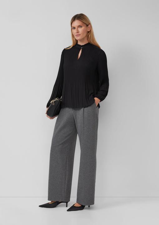 Immagine prodotto s.Oliver Bluse Plissierte Bluse aus Crêpe mit Stehkragen (48)