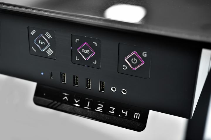 Produktbild Lian-Li DK-05F (ATX, mATX, Mini-ITX, E-ATX)