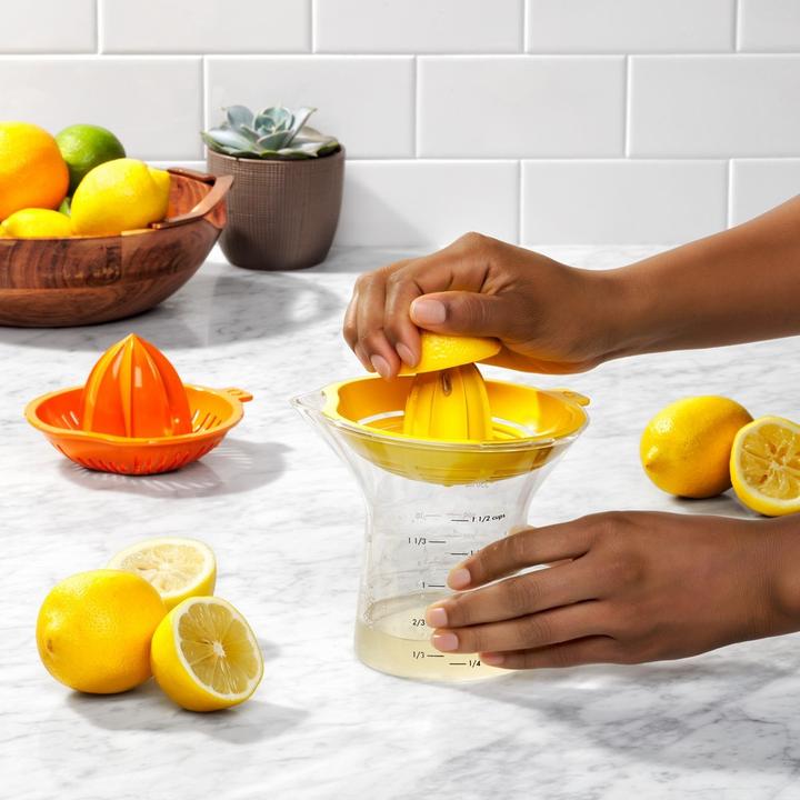 Actual product image OXO 2 in 1 citrus juicer 350ml