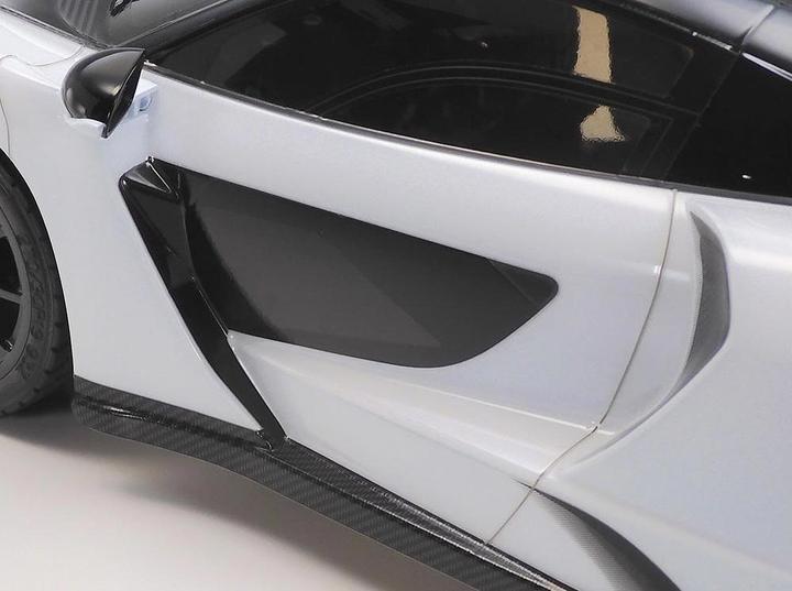 Produktbild Tamiya McLaren Senna (Kit)