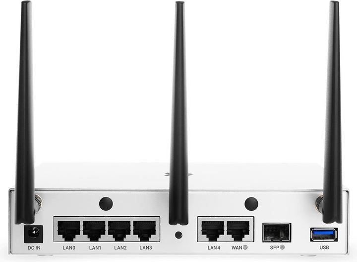 Actual product image Turris Open source router