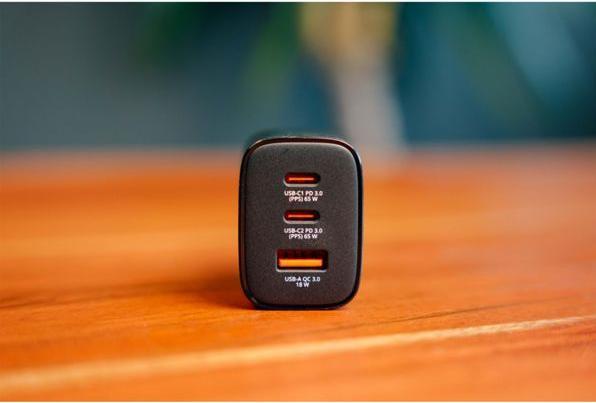 Immagine prodotto Verbatim GaN III Essentials Charger 3 Port 65W USB-A/C black (65 W, 3 porte)