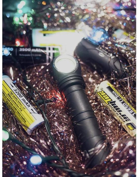 Actual product image ArmyTek Wizard C2 Pro Magnet Multifunction Lamp USB XHP50.2 warm (11.20 cm, 2500 lm)