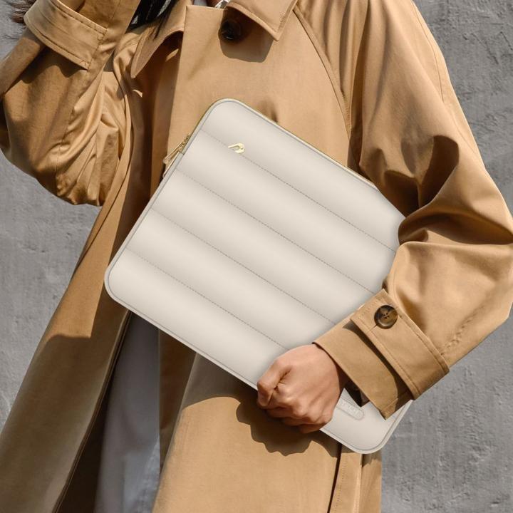Actual product image Tech-Protect Puffy Laptop Sleeve 15-16" with accessory pouch - Beige (16")