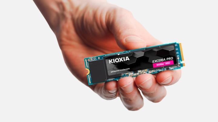 Produktbild Kioxia Exceria Pro (1000 GB, M.2 2280)