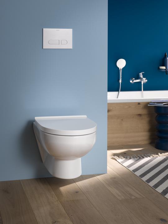 Actual product image Duravit Wall-hung WC DURASTYLE BASIC RIMLESS deep, 365x540mm HygieneGlaze white