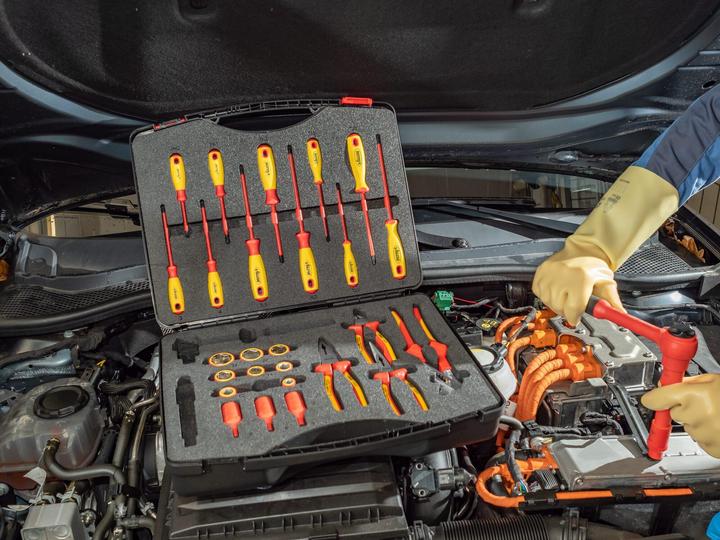 Productafbeelding Vigor VDE gereedschapsset ∙ V5632 ∙ Vierkant, hol 12,5 mm (1/2 inch) ∙ Buitenzeskantprofiel, Binnen... (29 onderdelen)