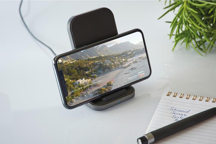 Actual product image Intenso Wireless Charger BSA2 Charger black (15 W)