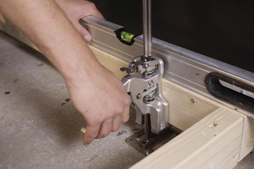 Actual product image Viking Arm one-hand assembly tool (215 mm)