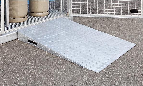 Produktbild eurokraft pro Gasflaschencontainer, montiert