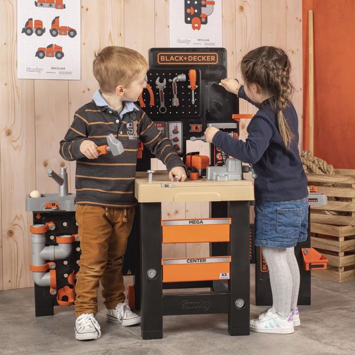 Immagine prodotto Smoby Black+Decker Mega Workbench Center