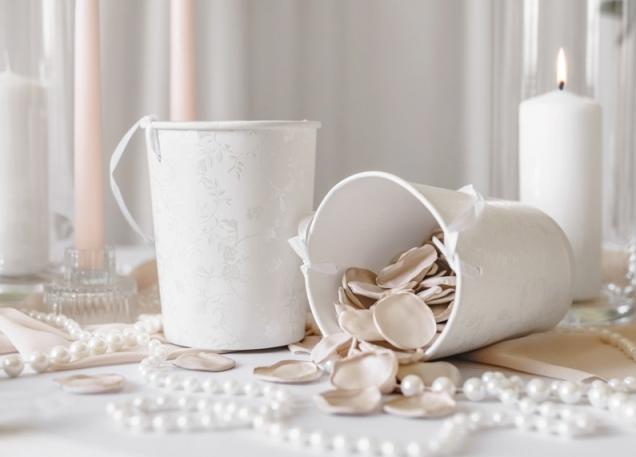 Actual product image Partydeco Eimer für Blütenblätter, Höhe ca. 13 cm, weiss (1 Piece)