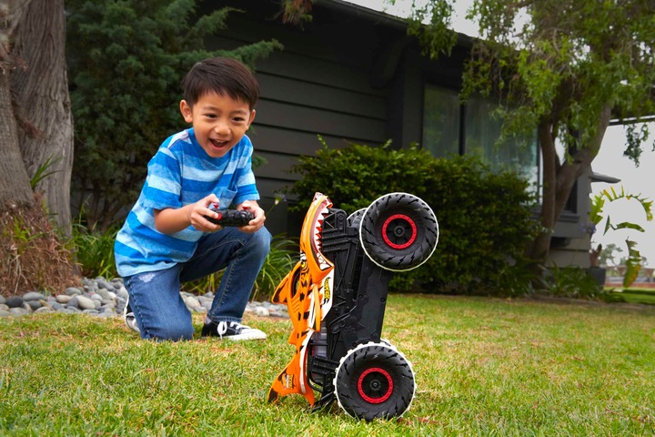 Produktbild Hot Wheels Monster Trucks Tiger Shark