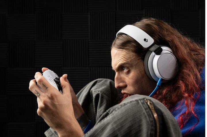 Actual product image Skullcandy SLYR Pro Playstation Gaming Wired Over Ear (Cable, Wireless)