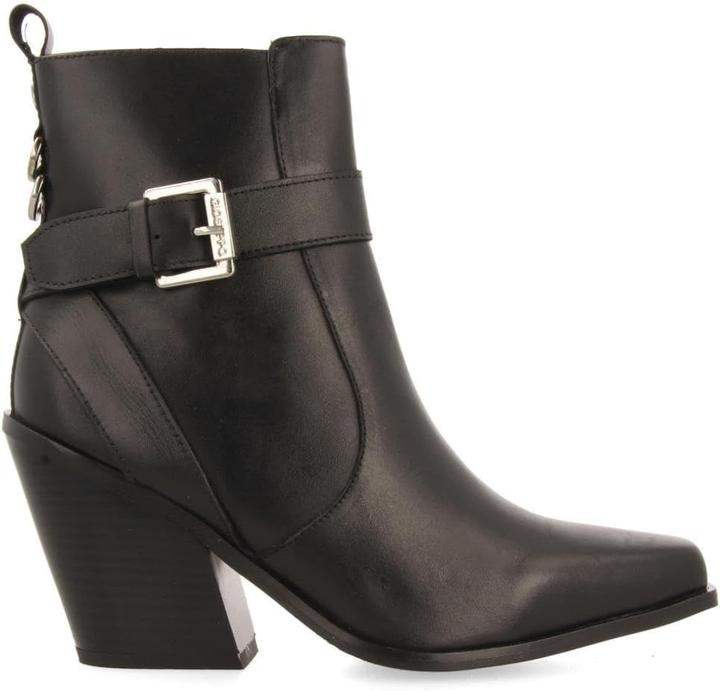 Actual product image Gioseppo Sandved (38)