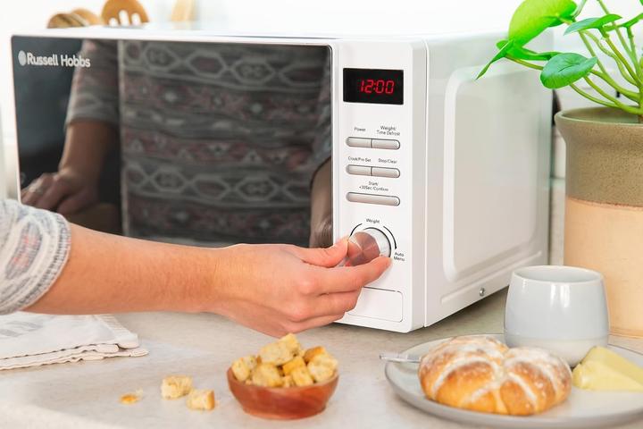 Actual product image Russell Hobbs Digital Solo Microwave (20 l)