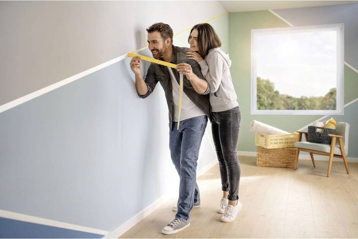 Produktbild tesa Malerkrepp Perfect+, Abdeckklebeband für präzises Abkleben im Innenbereich (30 mm)
