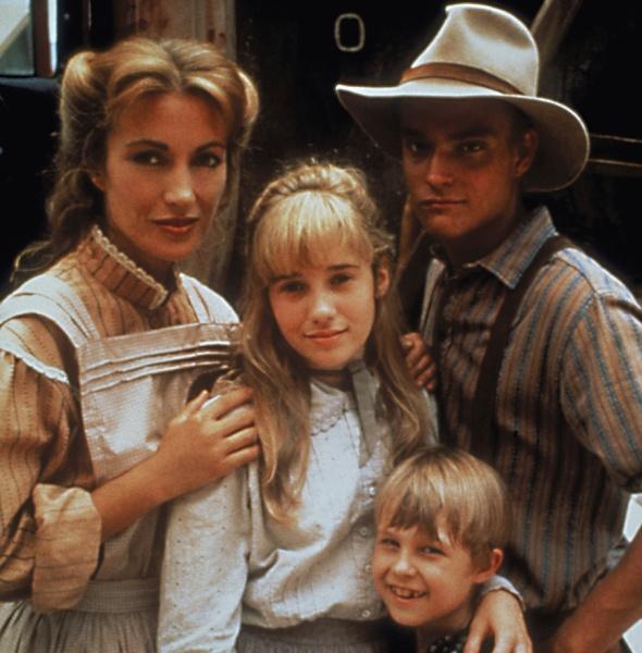 Produktbild Plaion Dr Quinn - Ärztin aus Leidenschaft - Die komplette Serie mit Film (Keepcase) (37 DVDs) (DVD, 2019, Deutsch)