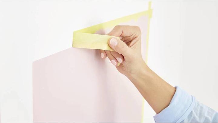 Image du produit tesa 3x painter's tape PROFESSIONAL, ruban de peintre pour un masquage particulièrement précis, paquet (25 mm)