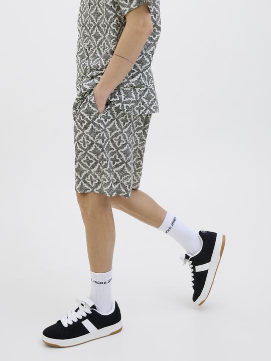 Actual product image Jack & Jones Relaxed Fit Shorts Shorts (XXL)