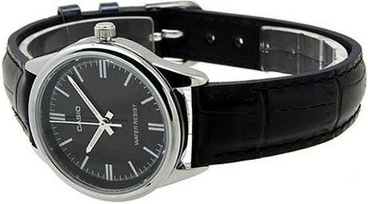 Actual product image Casio Collection (Analogue wristwatch, 28 mm)