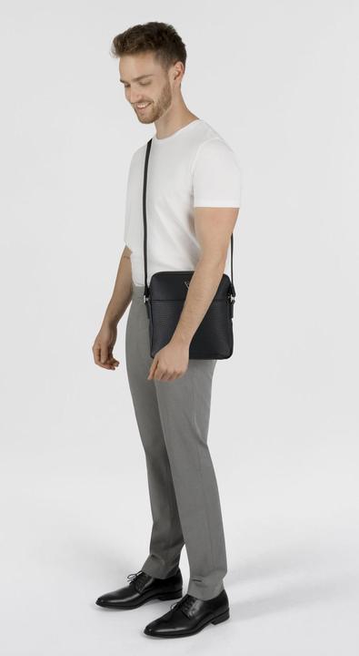 Actual product image Guess Torino Umhängetasche 20 cm