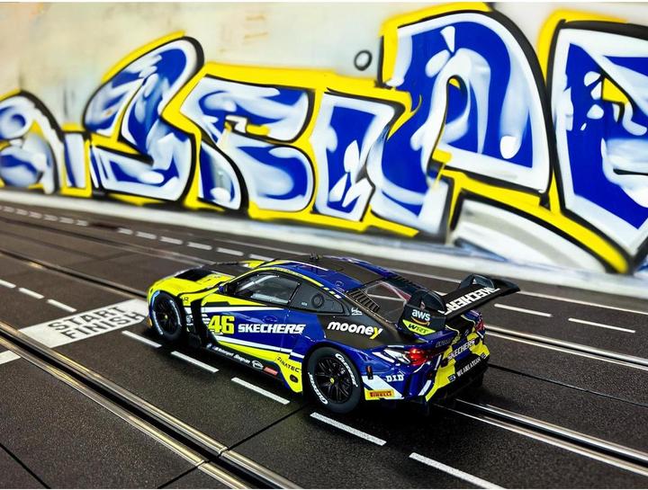 Actual product image Carrera D124 BMW M4 GT3, No.46