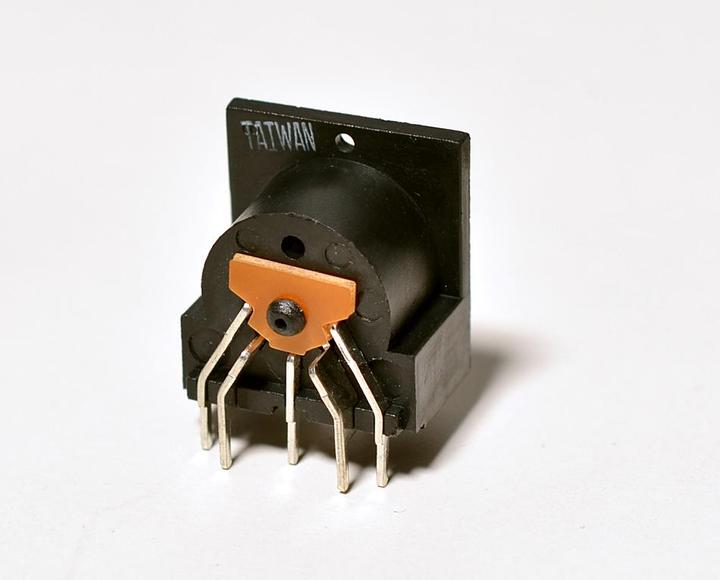 Image du produit Adafruit Prise Midi (5 broches Din) Compatible avec les cartes mères