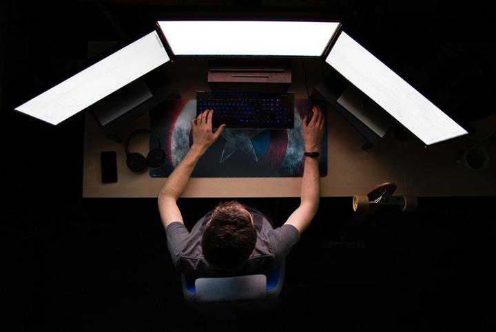 Actual product image CU Captain America: Shield (XL)