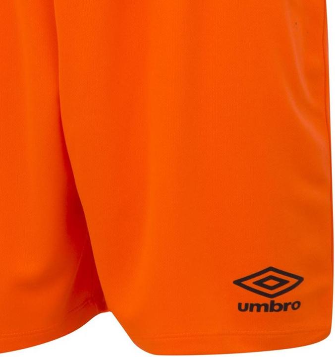 Actual product image Umbro Club Ii Shorts (M)