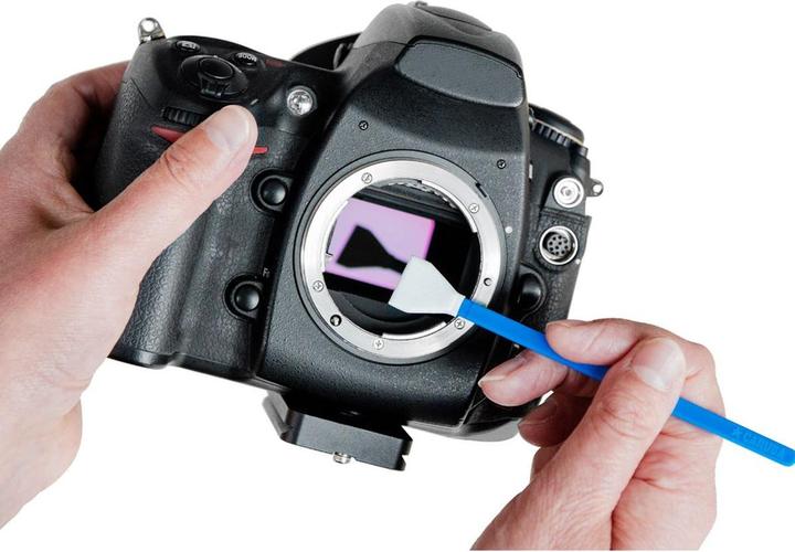 Actual product image Caruba Cleaning spatula for APS-C sensors (16mm) Kit with cleaner 30ml