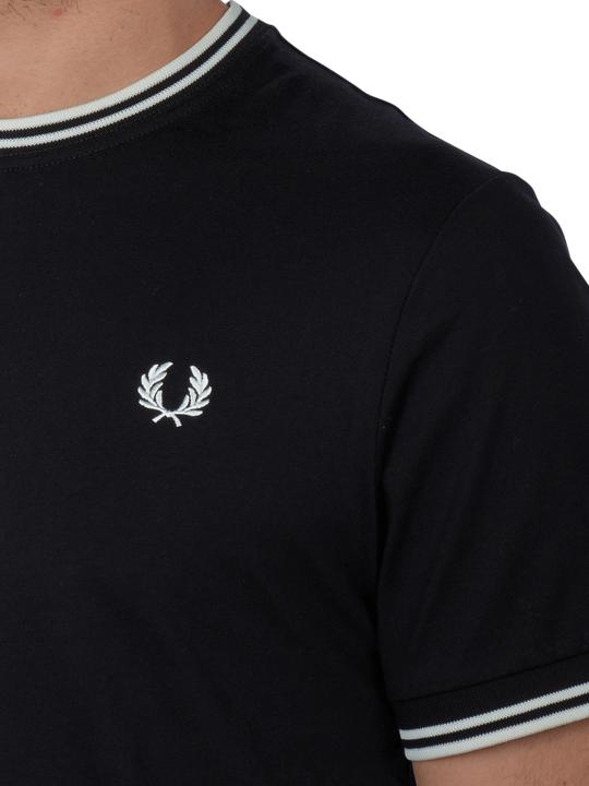 Immagine prodotto Fred Perry Maglietta con doppia punta nera (M)