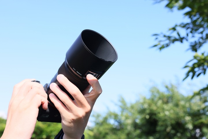 Actual product image Tamron 90mm f/2.8 Di III VC VXD Macro (Sony E, full size)