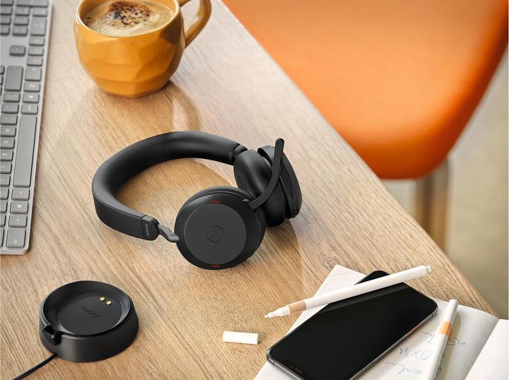 Produktbild Jabra Evolve2 75 UC Stereo + Ladestation (Kabellos, USB-C)