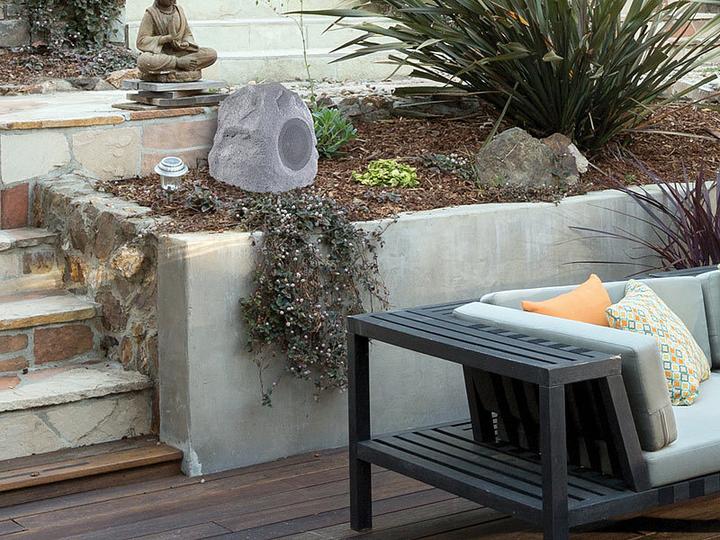 Actual product image Auvisio Garden and outdoor speakers in stone design (6 h, Rechargeable battery operated)
