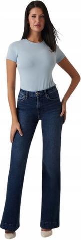 Actual product image Guess Mini-Dreieck L (S)