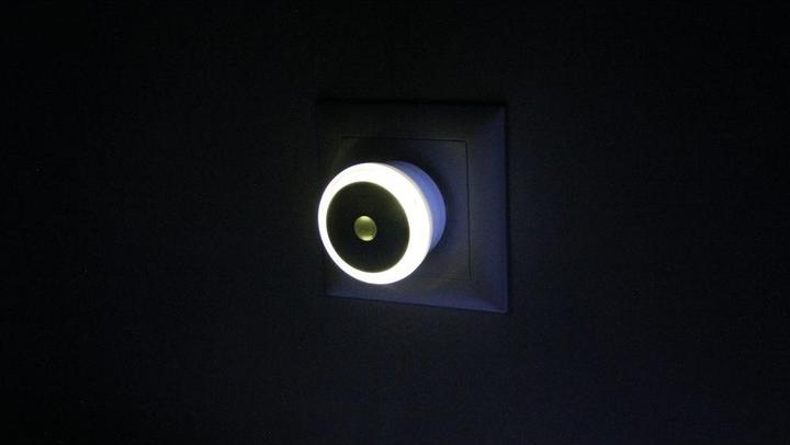Actual product image Steffen Night light LED white, housing white, twilight sensor