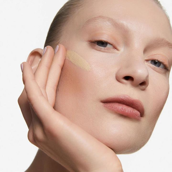 Produktbild Inglot Illuminating Foundation mit Pflegewirkung (Light Olive)
