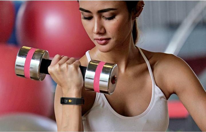 Produktbild Technaxx TX-HR7 Fitness-Tracker mit integrierter Pulsfunktion Uni Schwarz (20 mm)